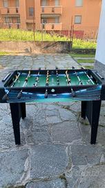 calcio balilla ragazzo