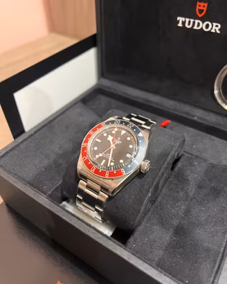 TUDOR BLACK BAY GMT (pepsi)