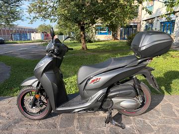 Honda SH 300 i SPORT