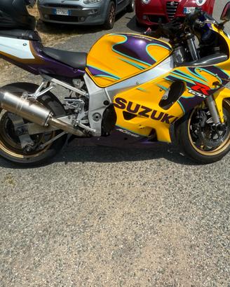 Suzuki gsxr 600 del 2003 versione ALSTARE, kittata