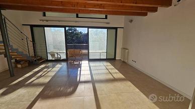 Attico / Mansarda di 170 m² con 5 locali a Duino-A