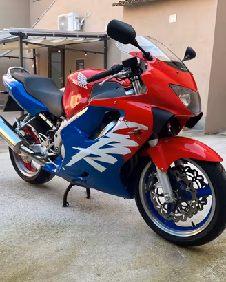 CBR 600F  my99