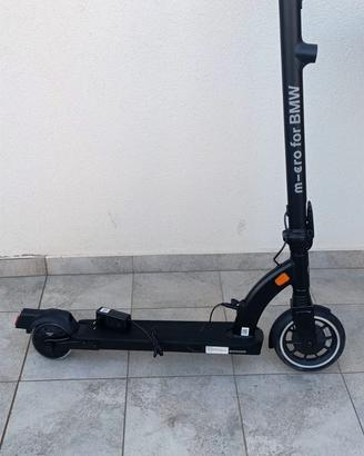 Monopattino elettrico Bmw