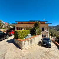 Villa a Montelepre, Contrada Finaita