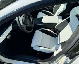 Tesla Model S plaid