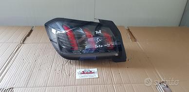 PEUGEOT 208 FARO STOP POSTERIORE SINISTRO LED