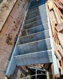 Scala in legno 4 metri