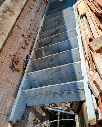 Scala in legno 4 metri