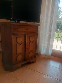 Mobiletto classico porta tv
