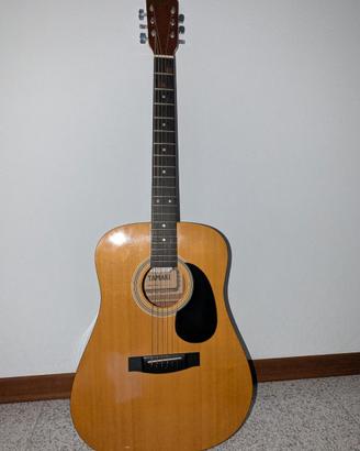 Chitarra acustica Tamaki SF125 con custodia