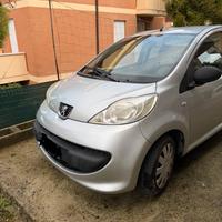 Peugeout 107 usata