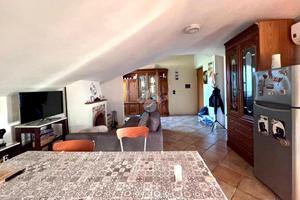 3 LOCALI A RENDE