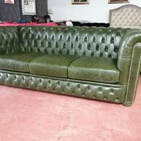 Chesterfield divano 3 posti in pelle vintage verde