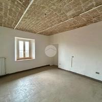 CASA SEMINDIPENDENTE A ALFIANO NATTA