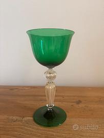 Calice di Murano in vetro verde firmato