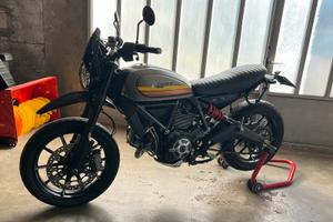 Scrambler Urban Enduro Special (8000 Accessori)