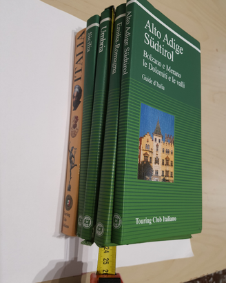 Guide verdi del Touring Club Italiano