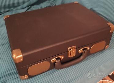 Giradischi a valigetta in pelle