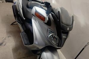 SUZUKI BURGMAN 650