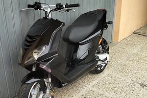 Scooter piaggio nrg