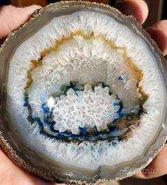 Geode d'Agata Naturale con Drusa di Quarzo 400 g.