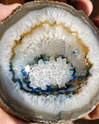 Geode d'Agata Naturale con Drusa di Quarzo 400 g.