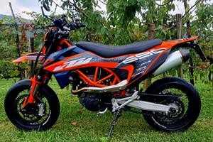 KTM 690 SMCR 2024