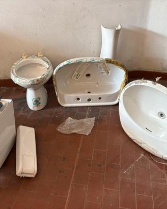 Serie Sanitari bagno vasca lavandino gabinetto