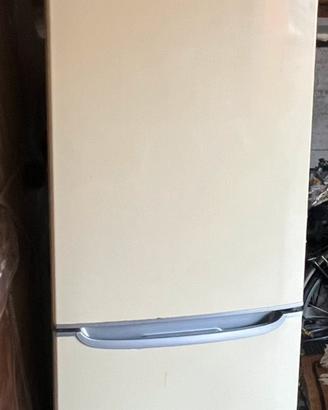 Frigorifero ARISTON hotpoint