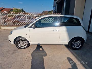 Lancia Ypsilon 1.2 Argento