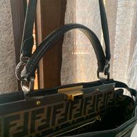 Borsa Peekaboo FENDI