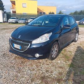 Peugeot 208 1.4 HDi 68 CV 5 porte Allure