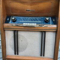 Grundig radio e giradischi