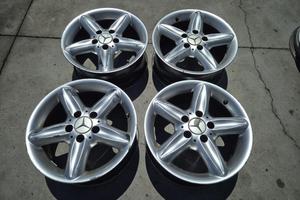 Cerchi In Lega Da 16" Per Mercedes Vito - Clk