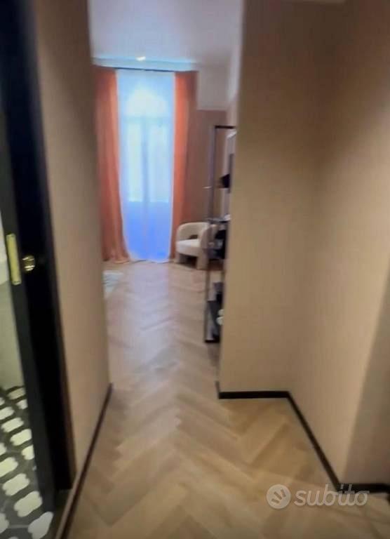 Appartamento di 160 m² con più di 5 locali a Roma - Altro