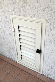 Sportello alluminio da esterno