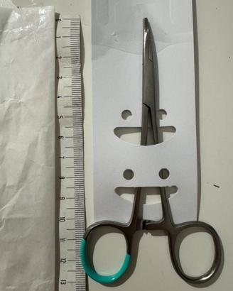 Pinza kelly curva