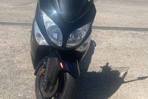 Yamaha T Max - 2008