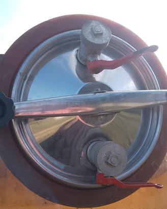 Tino in vetroresina 