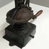 Macina macinino caffè antico antiquariato vintage