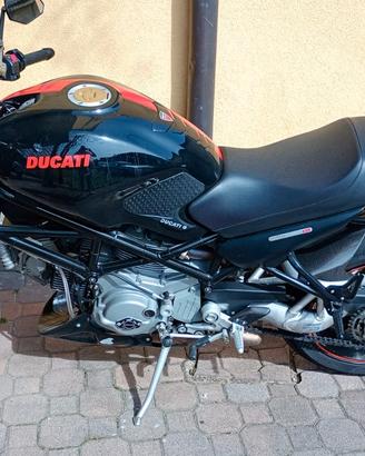 Ducati Monster S2R 800cc (Euro 2)