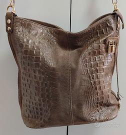 Borsa da donna vera pelle firmata.