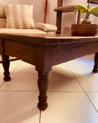 Tavolino da salotto il legno antico