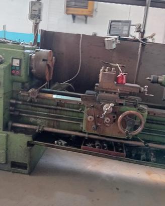 Tornio orizzontale + cassettiera attrezzatura