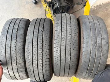 4 Gomme 195-65-16c furgoni