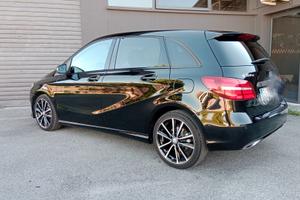 Mercedes-benz B 200 D Automatic Premium - PERMUTA