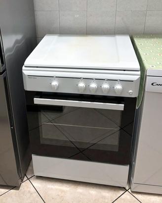 Cucina a Gas con forno Elettrico