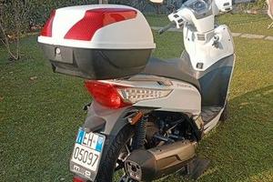 Kymko peaple 300 gti