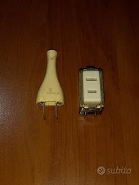 PRESA UNIVERSALE USA, BTICINO SERIE MAGIC, A  5025