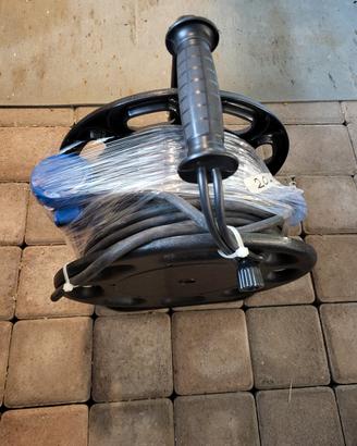 Prolunga con avvolgicavo 20m